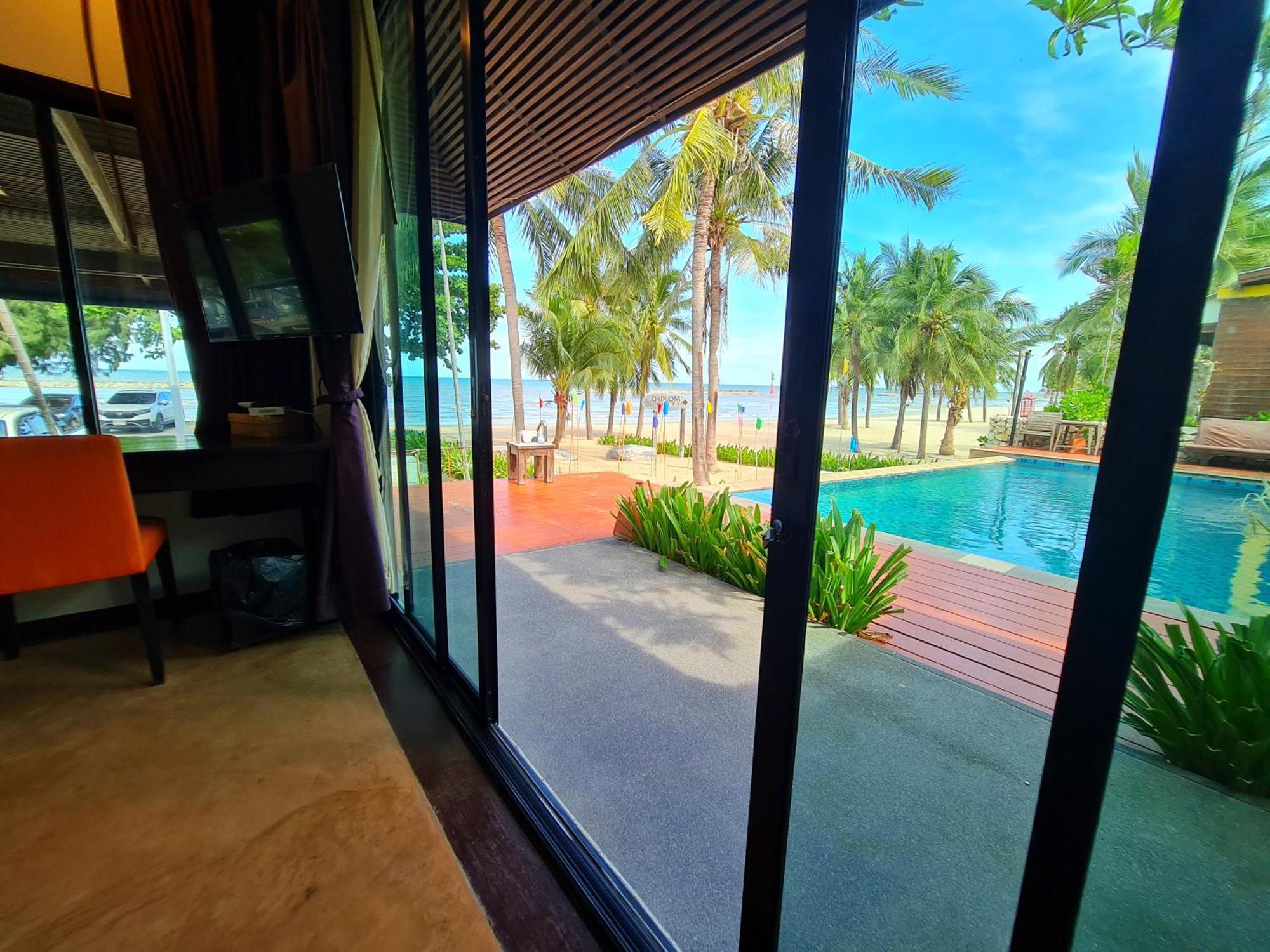 Chidlom Resort Haad Chao Samran Exterior foto
