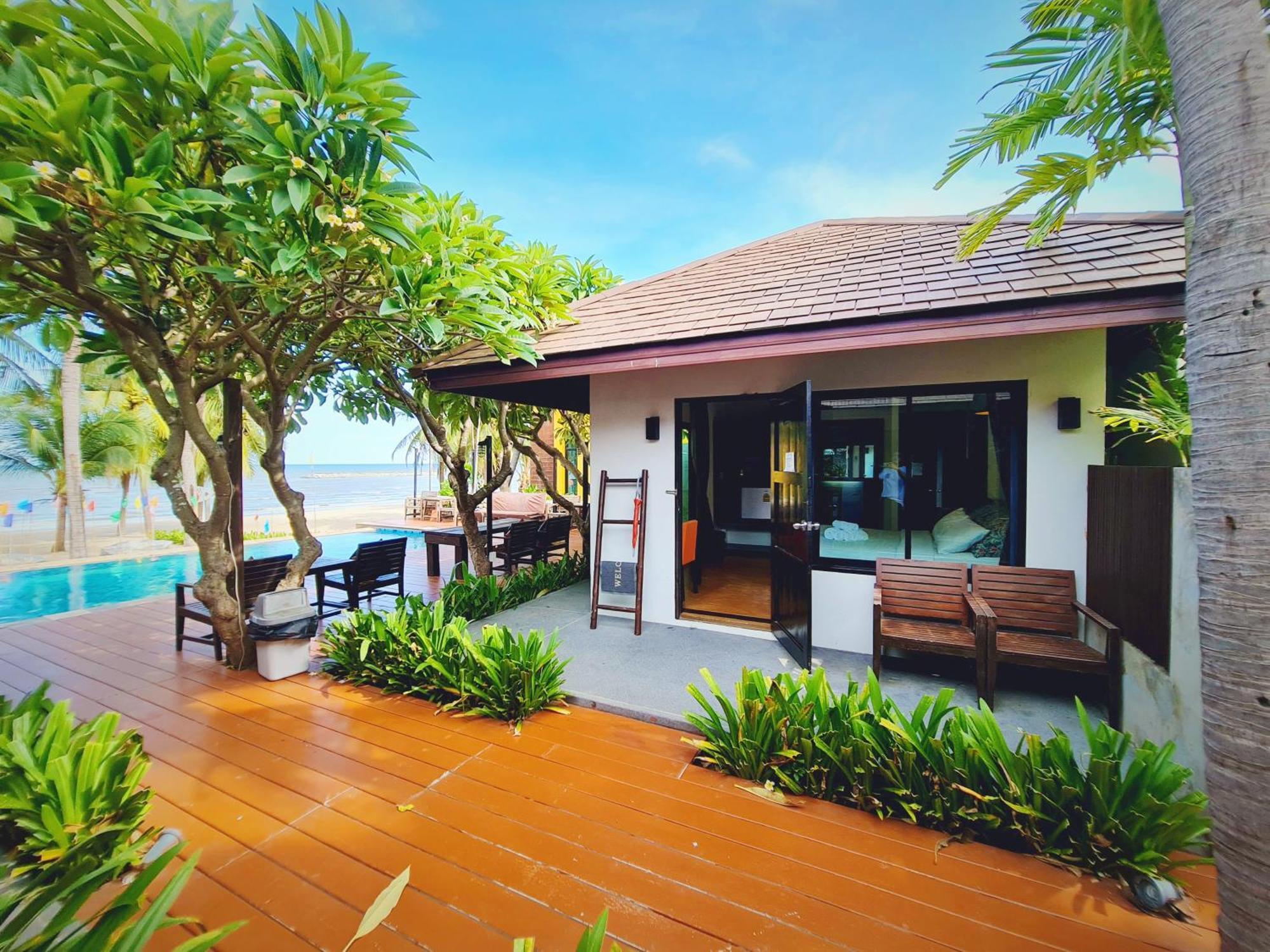 Chidlom Resort Haad Chao Samran Exterior foto